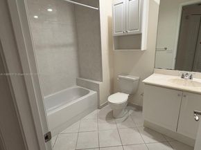 2900 NW 125th Ave 3210, Sunrise FL 33323