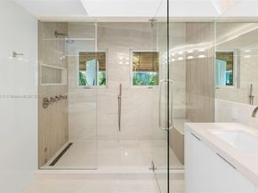 7150 W Lago Dr, Coral Gables FL 33143