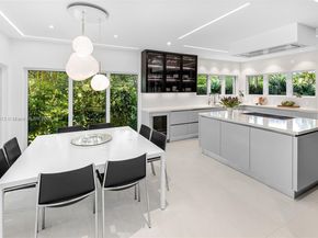 7150 W Lago Dr, Coral Gables FL 33143