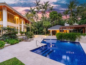 7150 W Lago Dr, Coral Gables FL 33143