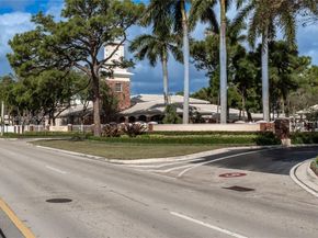 2121 NE 62nd St, Fort Lauderdale FL 33308