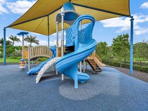 15051 Royal Oaks Ln 1605, North Miami FL 33181