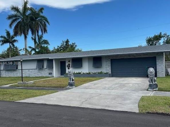 9380 SW 179th Ter, Palmetto Bay FL 33157