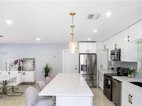 9380 SW 179th Ter, Palmetto Bay FL 33157