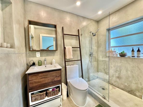 1825 Keystone Blvd, North Miami FL 33181