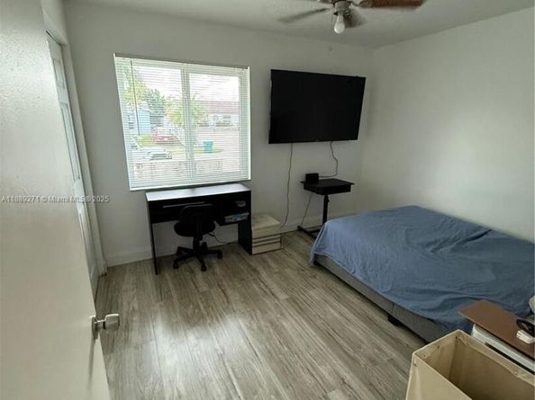 13060 SW 263rd Ter, Homestead FL 33032