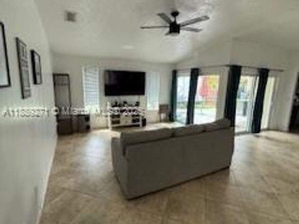 13060 SW 263rd Ter, Homestead FL 33032