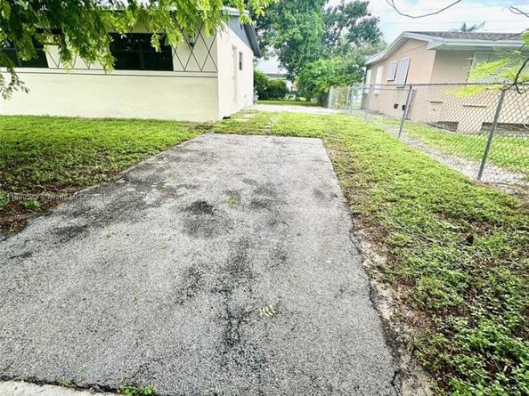 1420 NW 174th St, Miami Gardens FL 33169