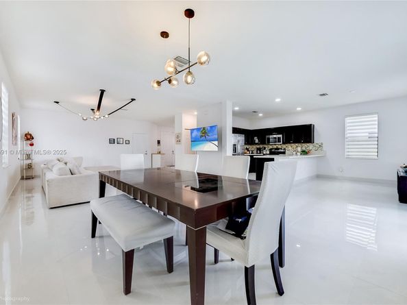 11711 SW 254th St, Homestead FL 33032