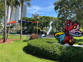 1830 Radius Dr 1203, Hollywood FL 33020