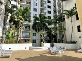 1830 Radius Dr 1203, Hollywood FL 33020