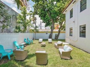 584 NW 30th St, Miami FL 33127