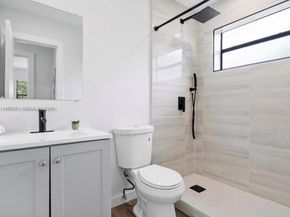 584 NW 30th St, Miami FL 33127