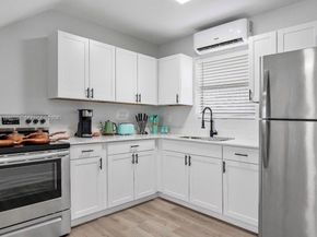 584 NW 30th St, Miami FL 33127