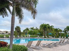 5110 Eucalyptus Dr 3, Hollywood FL 33021