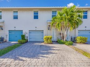 5110 Eucalyptus Dr 3, Hollywood FL 33021