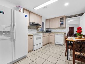 911 E 9th Pl, Hialeah FL 33010