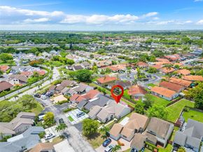 6908 SW 104th Ct, Miami FL 33173