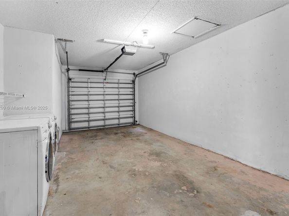 6908 SW 104th Ct, Miami FL 33173