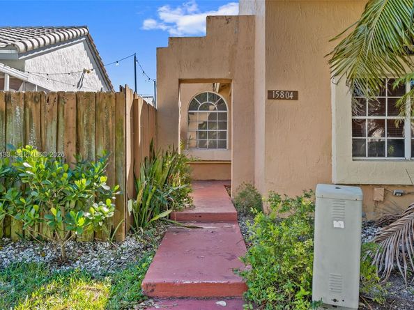 15804 SW 112th Ter, Miami FL 33196