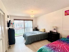 4530 NW 102nd Ct, Doral FL 33178