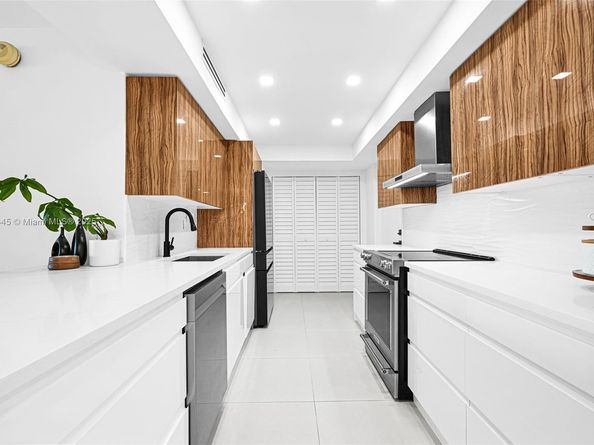 2100 S Ocean Dr 3CD, Fort Lauderdale FL 33316