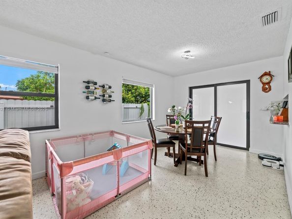 1136 NW 34th Ave, Miami FL 33125