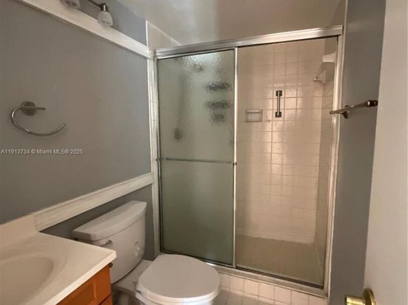 600 NE 36th St 817, Miami FL 33137