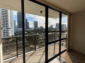 600 NE 36th St 817, Miami FL 33137