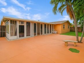 8930 NW 11th St, Pembroke Pines FL 33024