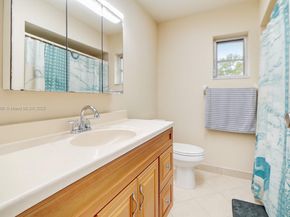 8930 NW 11th St, Pembroke Pines FL 33024