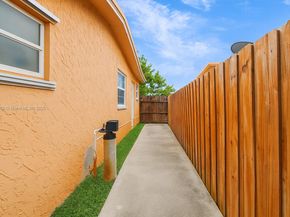 8930 NW 11th St, Pembroke Pines FL 33024