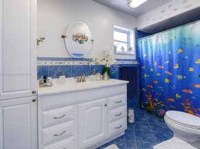 8930 NW 11th St, Pembroke Pines FL 33024