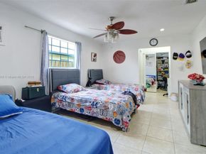8930 NW 11th St, Pembroke Pines FL 33024