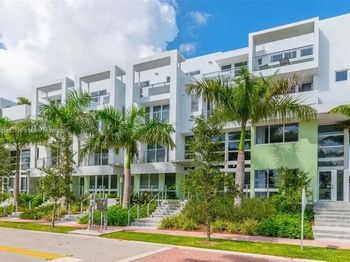 89 N Shore Dr