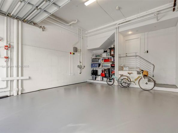 89 N Shore Dr, Miami Beach FL 33141