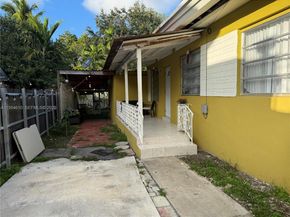 1041 NW 30th St, Miami FL 33127