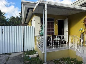 1041 NW 30th St, Miami FL 33127