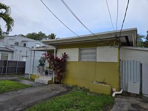 1041 NW 30th St, Miami FL 33127
