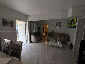 1041 NW 30th St, Miami FL 33127