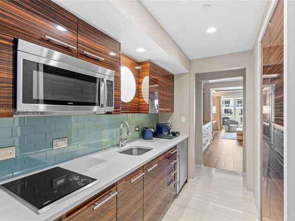 551 N Fort Lauderdale Beach Blvd R1909, Fort Lauderdale FL 33304
