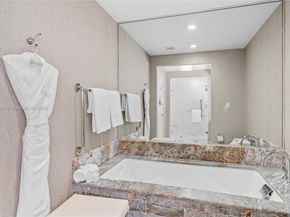 551 N Fort Lauderdale Beach Blvd R1909, Fort Lauderdale FL 33304