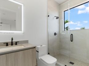 2787 SW 34th Ave, Miami FL 33133
