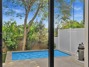 2787 SW 34th Ave, Miami FL 33133