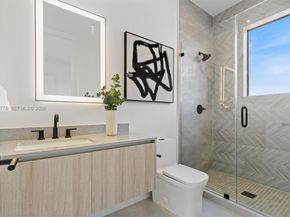 2787 SW 34th Ave, Miami FL 33133