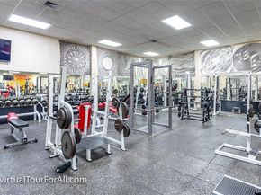 350 Lakeview Dr 201, Weston FL 33326