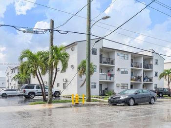 142 SW 18th Ave