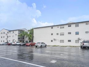142 SW 18th Ave 35, Miami FL 33135