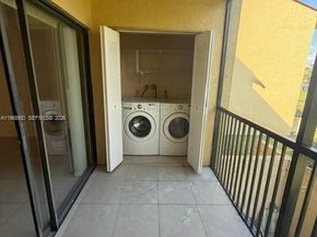 2071 Coral Ridge Dr N204, Coral Springs FL 33071