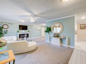 995 NW 74th Ave, Margate FL 33063